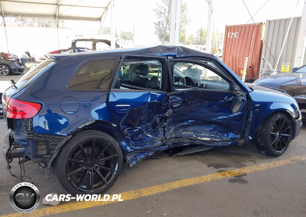 2013 Audi A3 2.0T Premium VIN:WAUKEAFM8DA000657 - 13