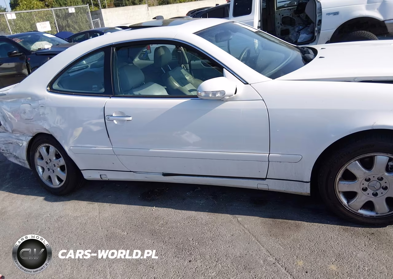 2000 Mercedes-Benz Clk 320 VIN:WDBLJ65G5YF135310 - 12