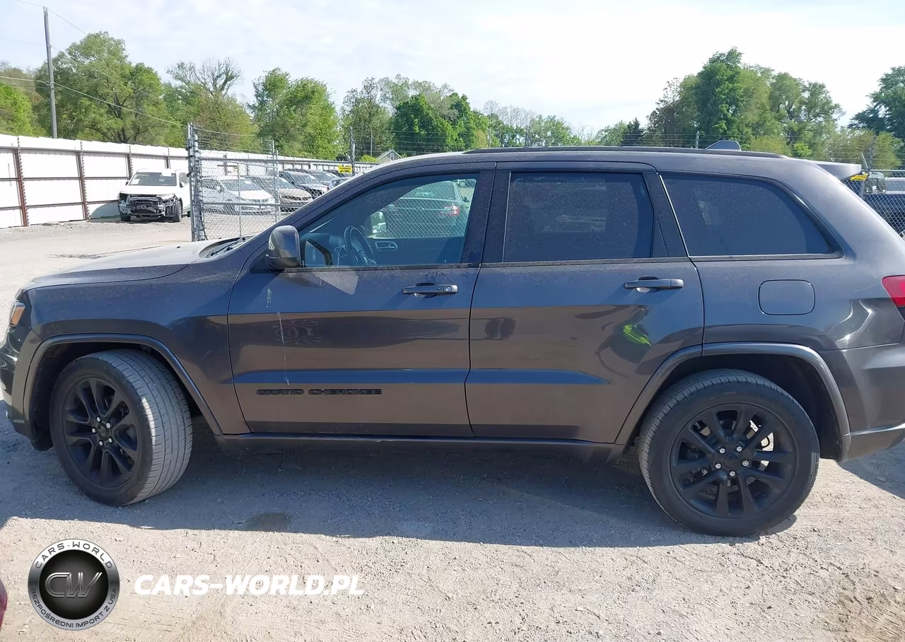 2018 Jeep Grand Cherokee Altitude 4X4 VIN:1C4RJFAG9JC376280 - 14