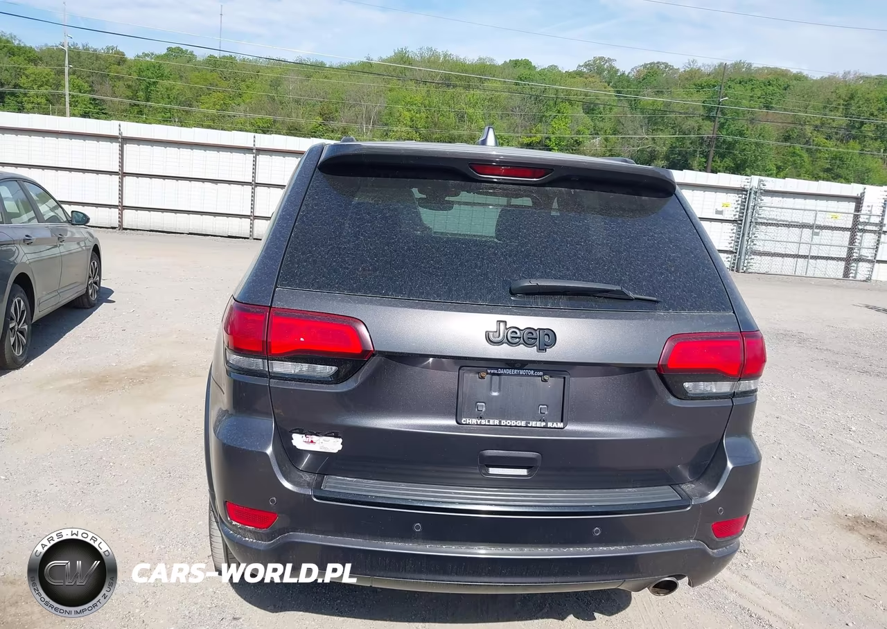 2018 Jeep Grand Cherokee Altitude 4X4 VIN:1C4RJFAG9JC376280 - 16