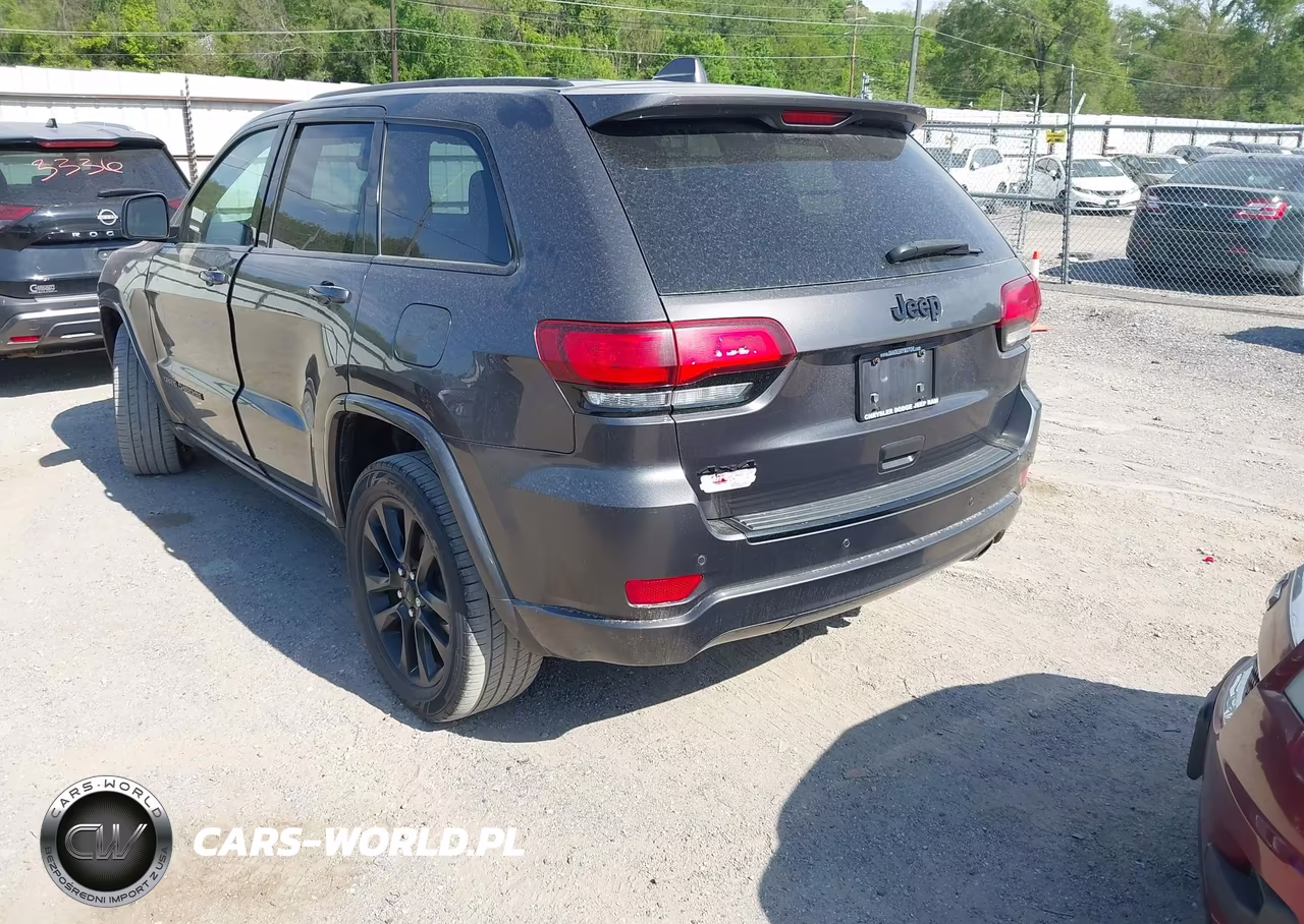 2018 Jeep Grand Cherokee Altitude 4X4 VIN:1C4RJFAG9JC376280 - 3
