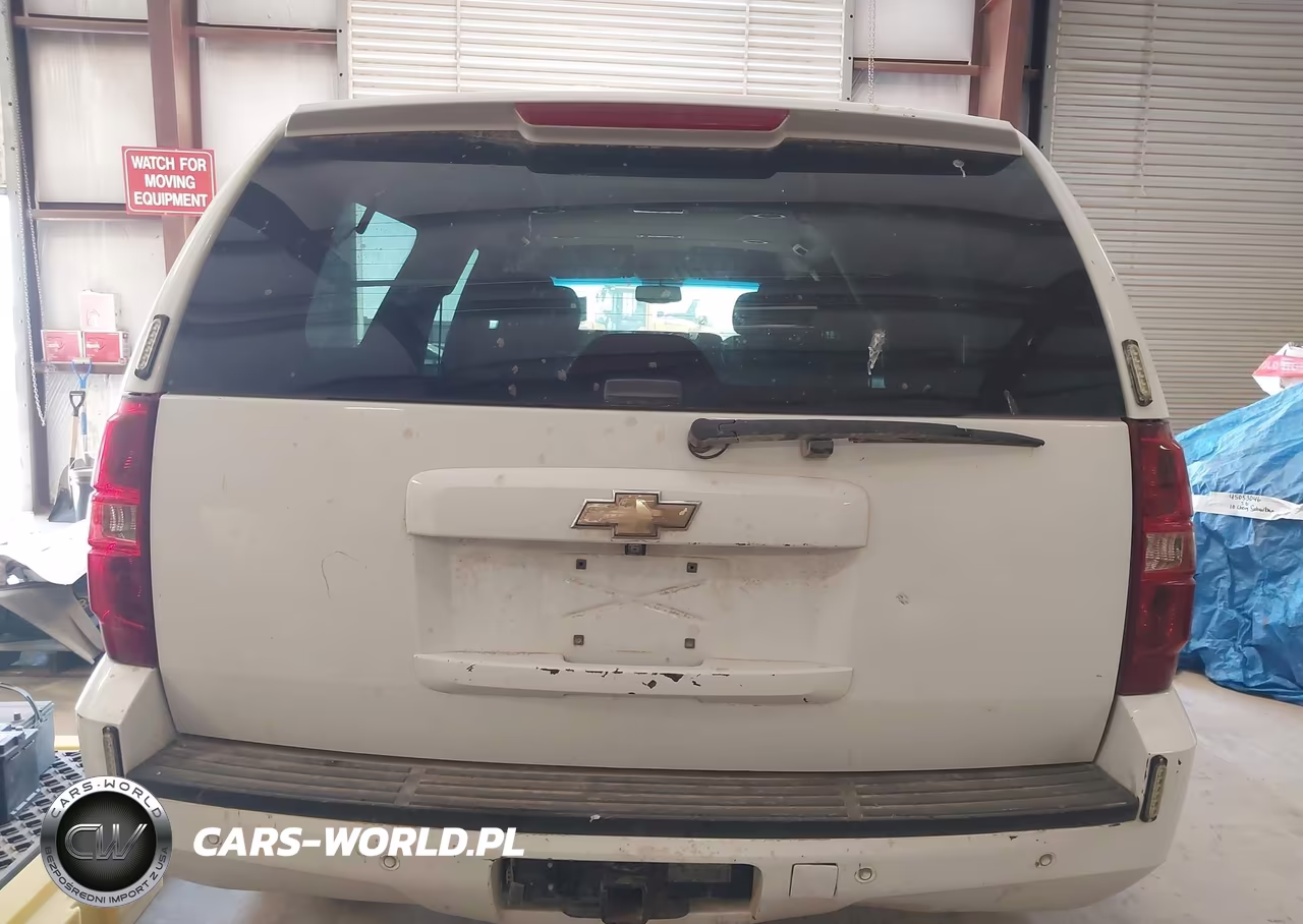 2010 Chevrolet Suburban 1500 Ls VIN:1GNUKHE36AR290780 - 16