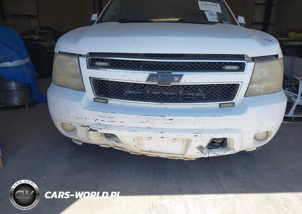 2010 Chevrolet Suburban 1500 Ls VIN:1GNUKHE36AR290780 - 6