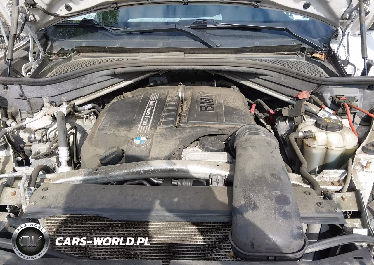 2018 BMW X5 xDrive35I VIN:5UXKR0C54J0Y00483 - 10