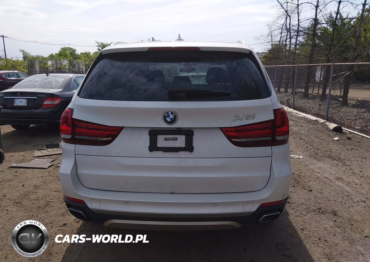 2018 BMW X5 xDrive35I VIN:5UXKR0C54J0Y00483 - 16