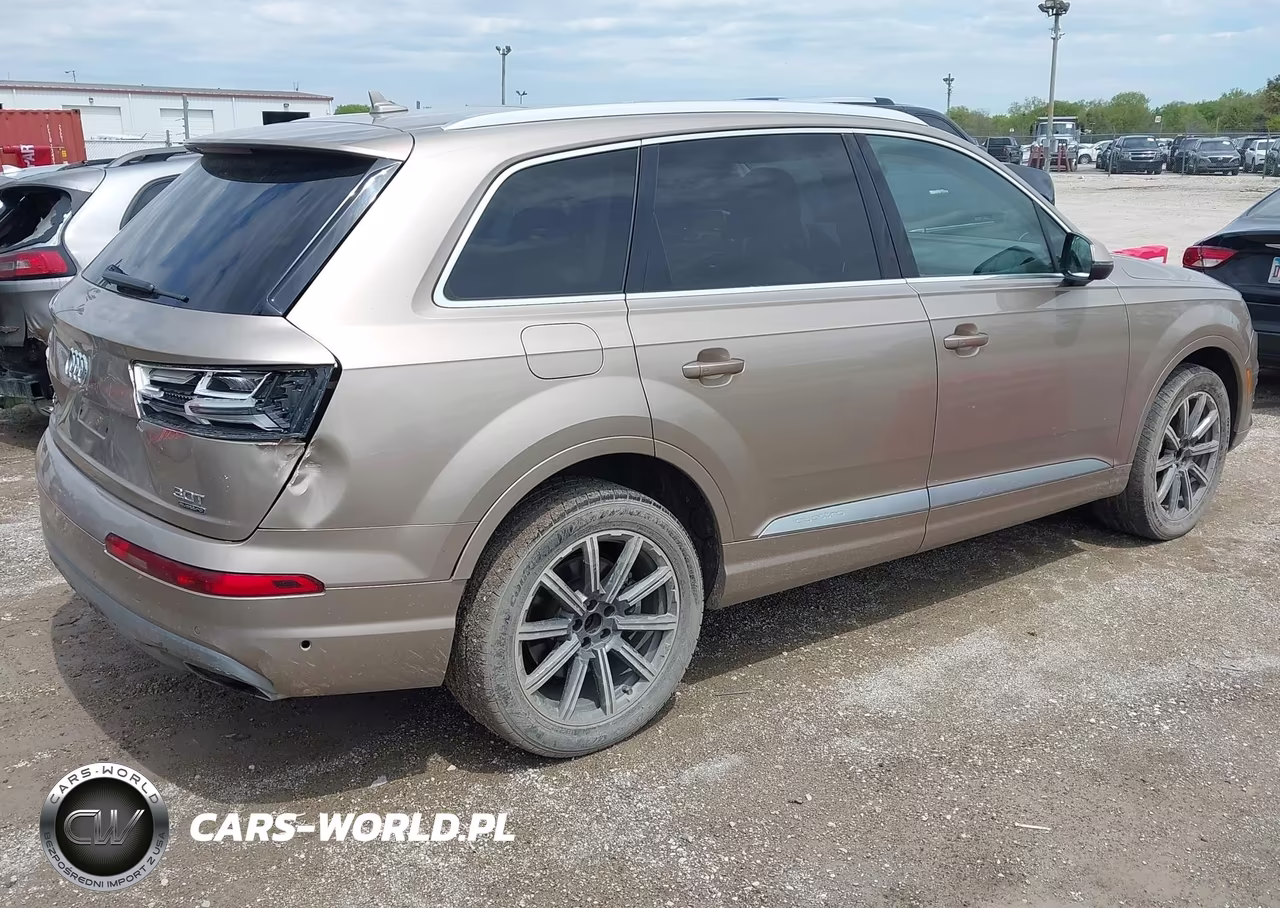 2018 Audi Q7 Prestige VIN:WA1VABF7XJD018304 - 4