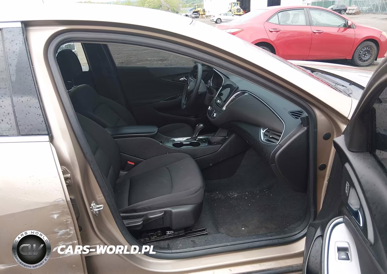 2019 Chevrolet Malibu Lt VIN:1G1ZD5ST8KF141522 - 5
