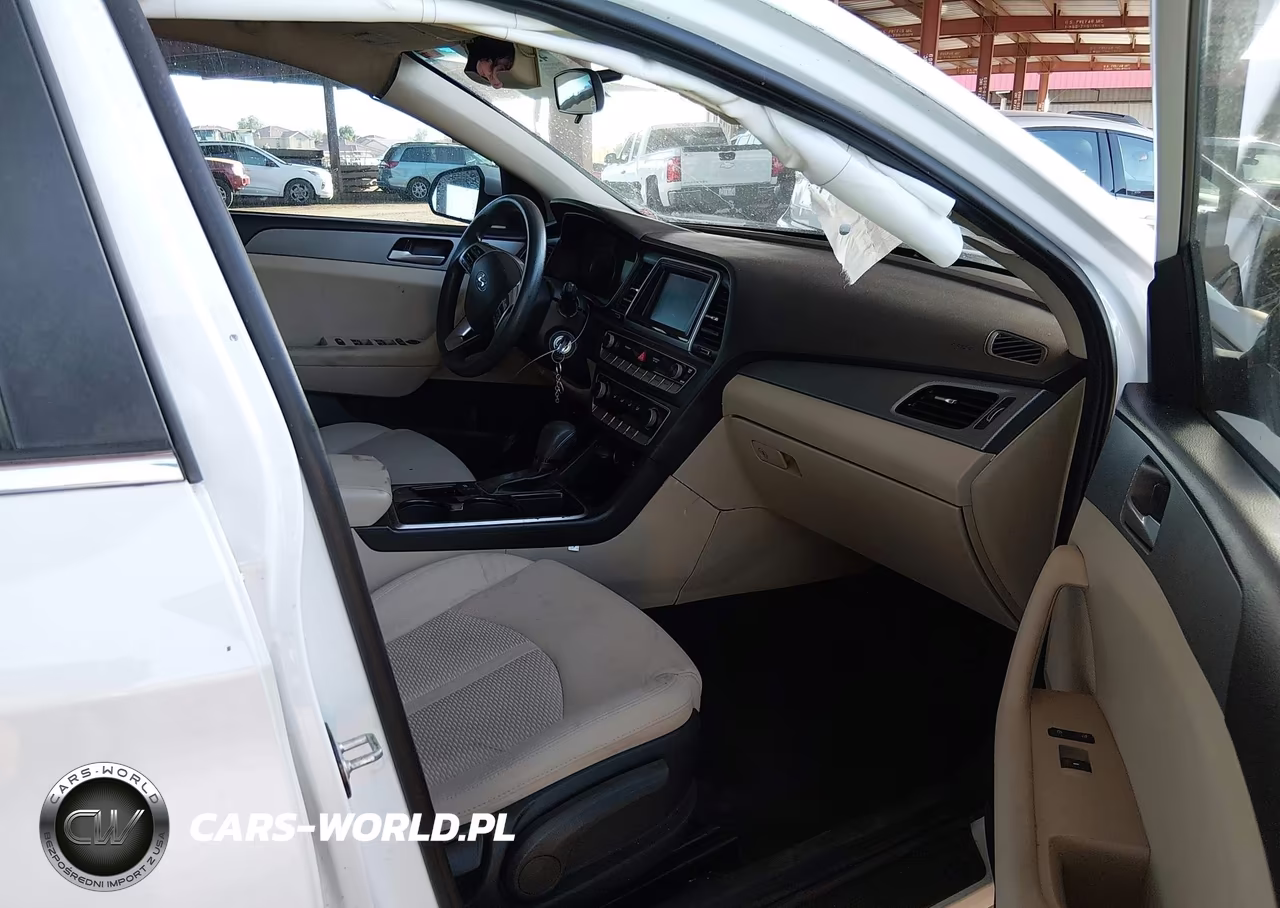 2019 Hyundai Sonata Se VIN:5NPE24AF2KH787100 - 5