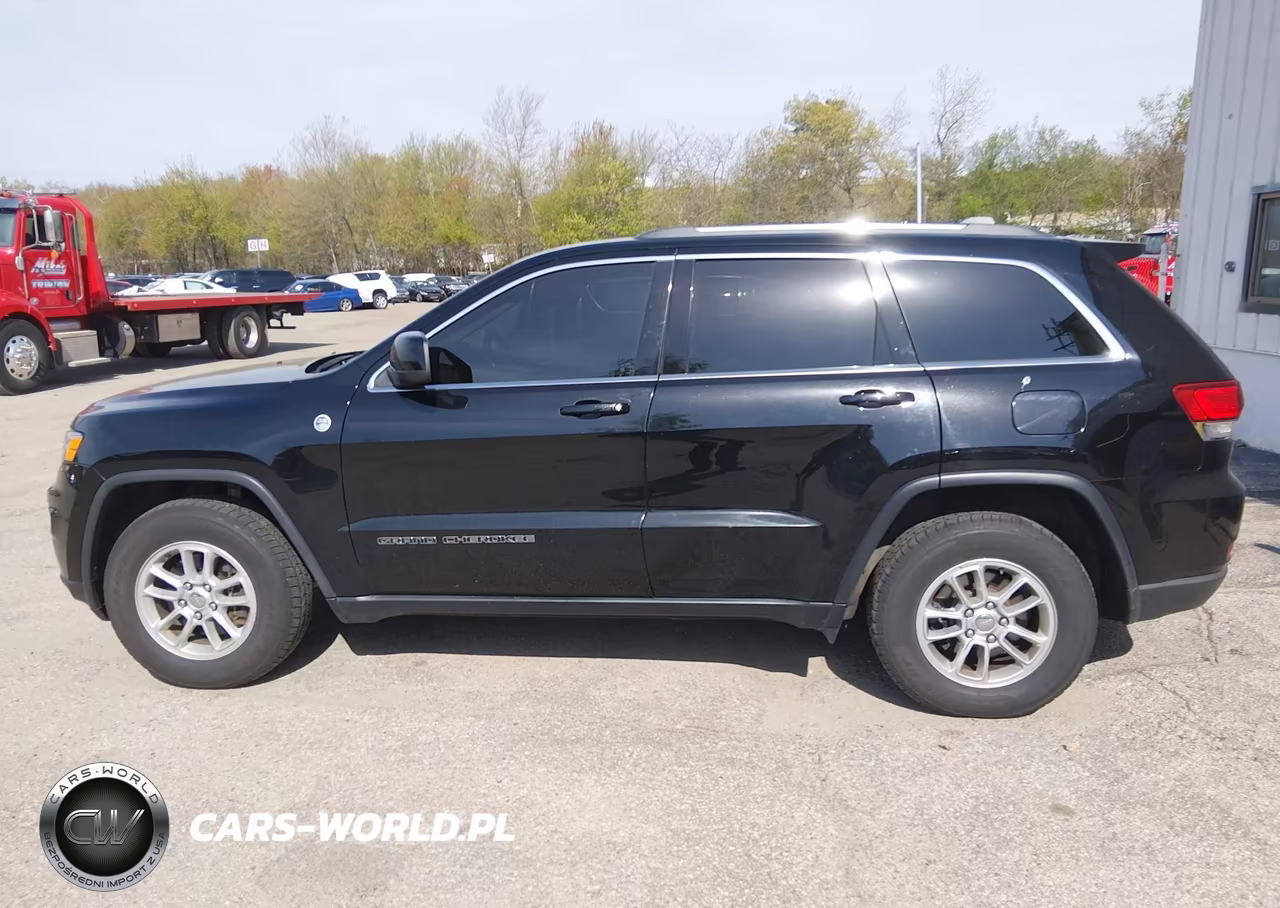 2020 Jeep Grand Cherokee Laredo E 4X4 VIN:1C4RJFAG9LC443981 - 14