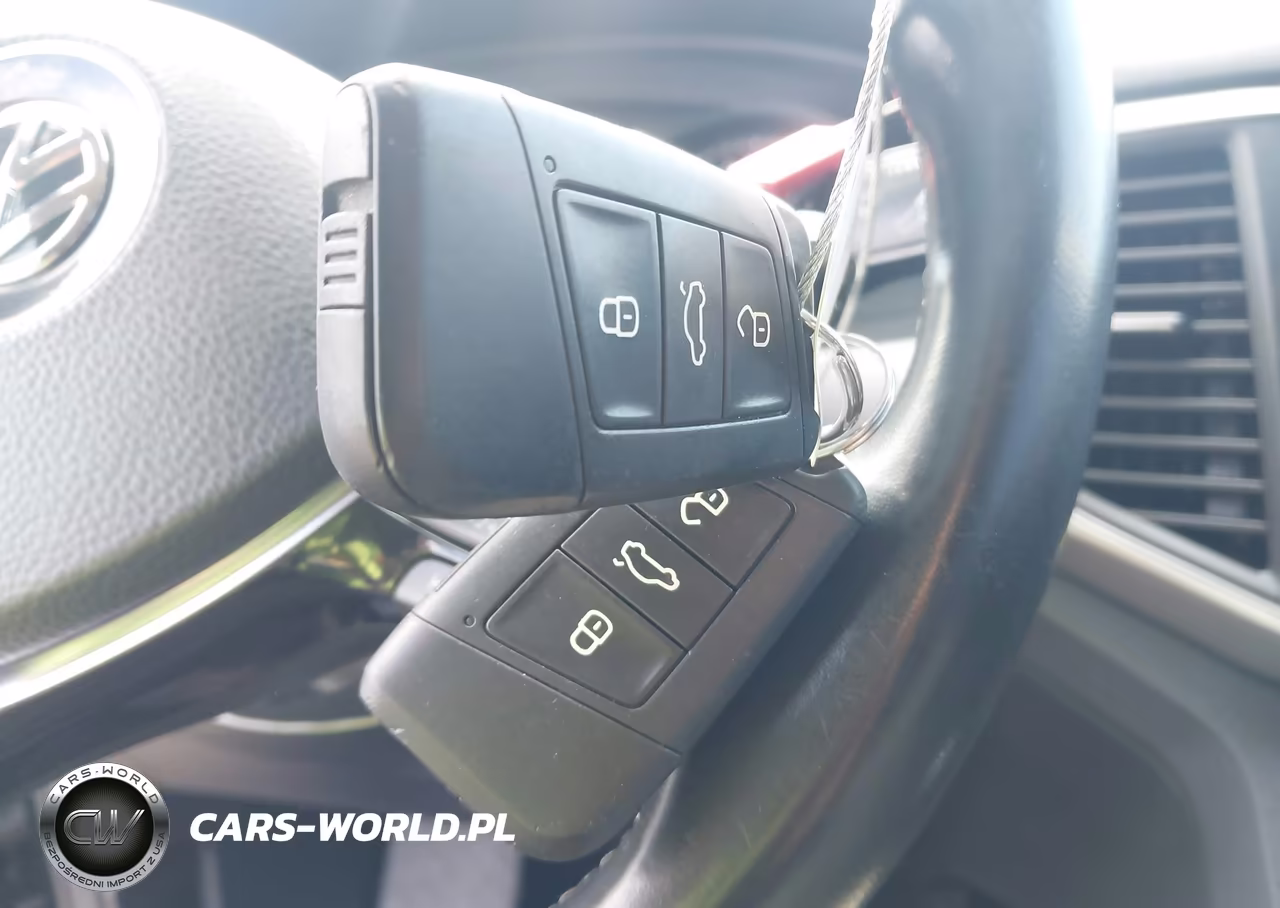 2018 Volkswagen Atlas 2.0T Se VIN:1V2CP2CA3JC556617 - 11