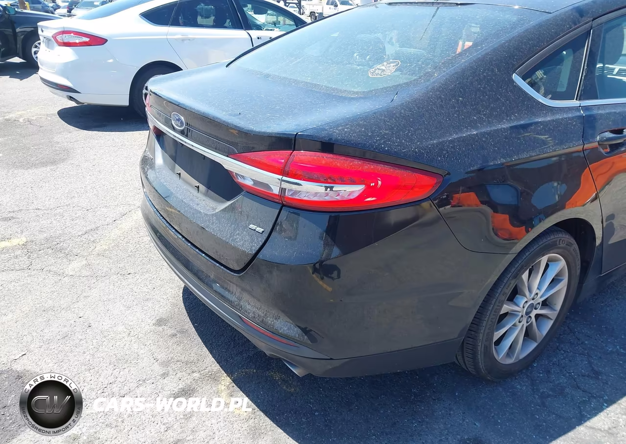 2017 Ford Fusion Se VIN:3FA6P0H73HR143064 - 4
