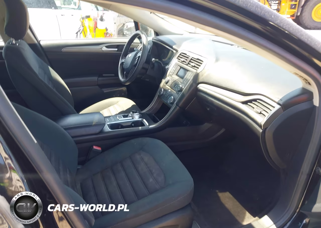 2017 Ford Fusion Se VIN:3FA6P0H73HR143064 - 5