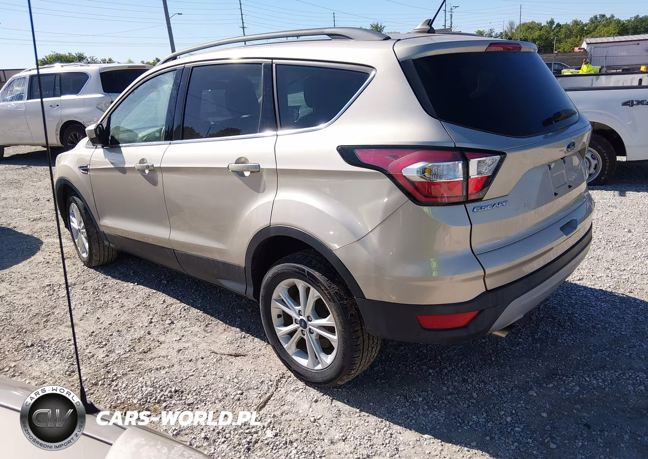2018 Ford Escape Se VIN:1FMCU0GD4JUB09545 - 3