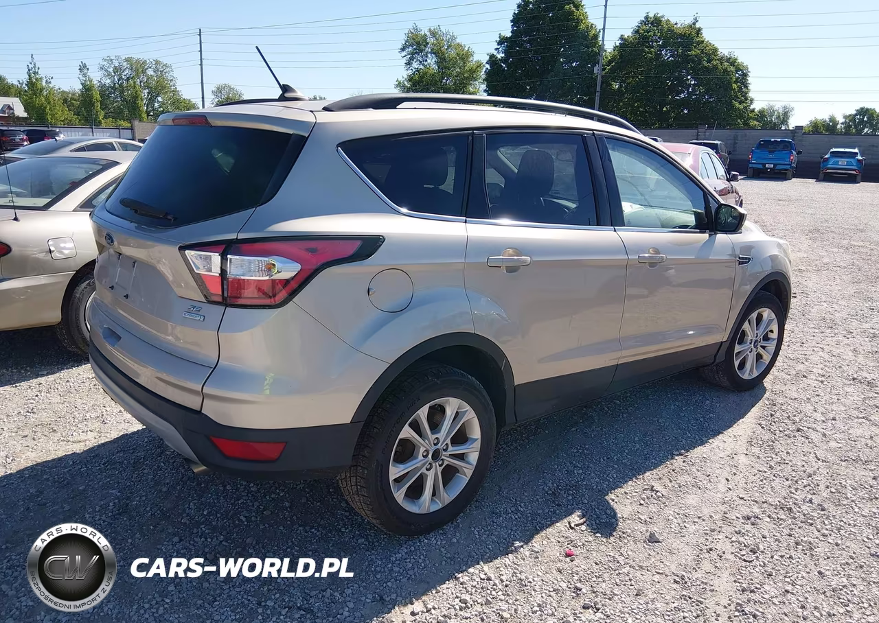 2018 Ford Escape Se VIN:1FMCU0GD4JUB09545 - 4