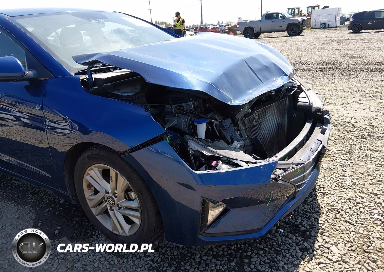 2019 Hyundai Elantra Value Edition VIN:5NPD84LF5KH418013 - 19