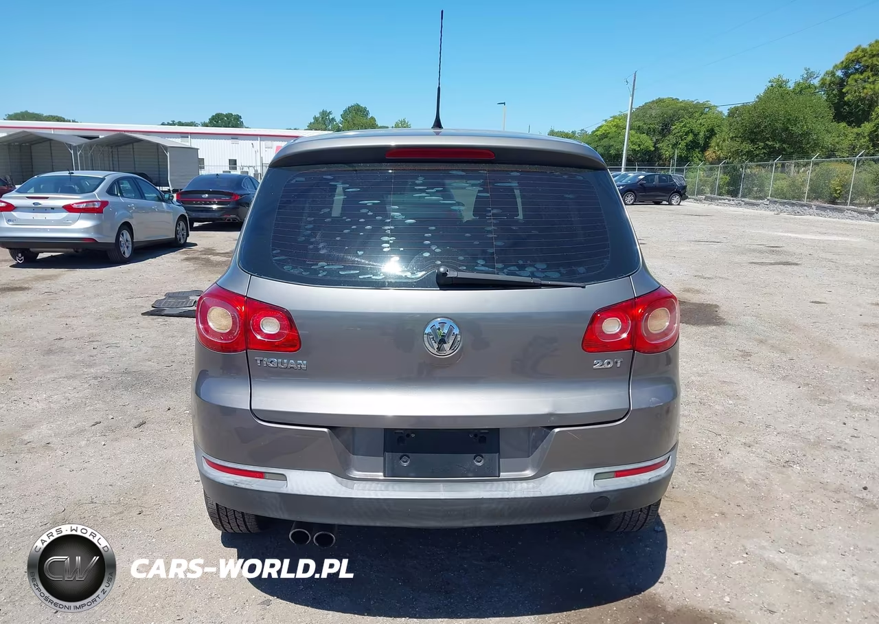 2010 Volkswagen Tiguan S VIN:WVGAV7AX1AW528750 - 16