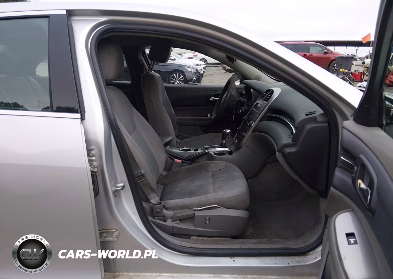 2015 Chevrolet Malibu Ls VIN:1G11B5SL8FF115155 - 5