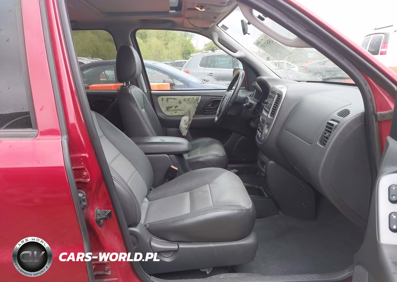 2004 Ford Escape Xlt VIN:1FMYU93184DA07949 - 5