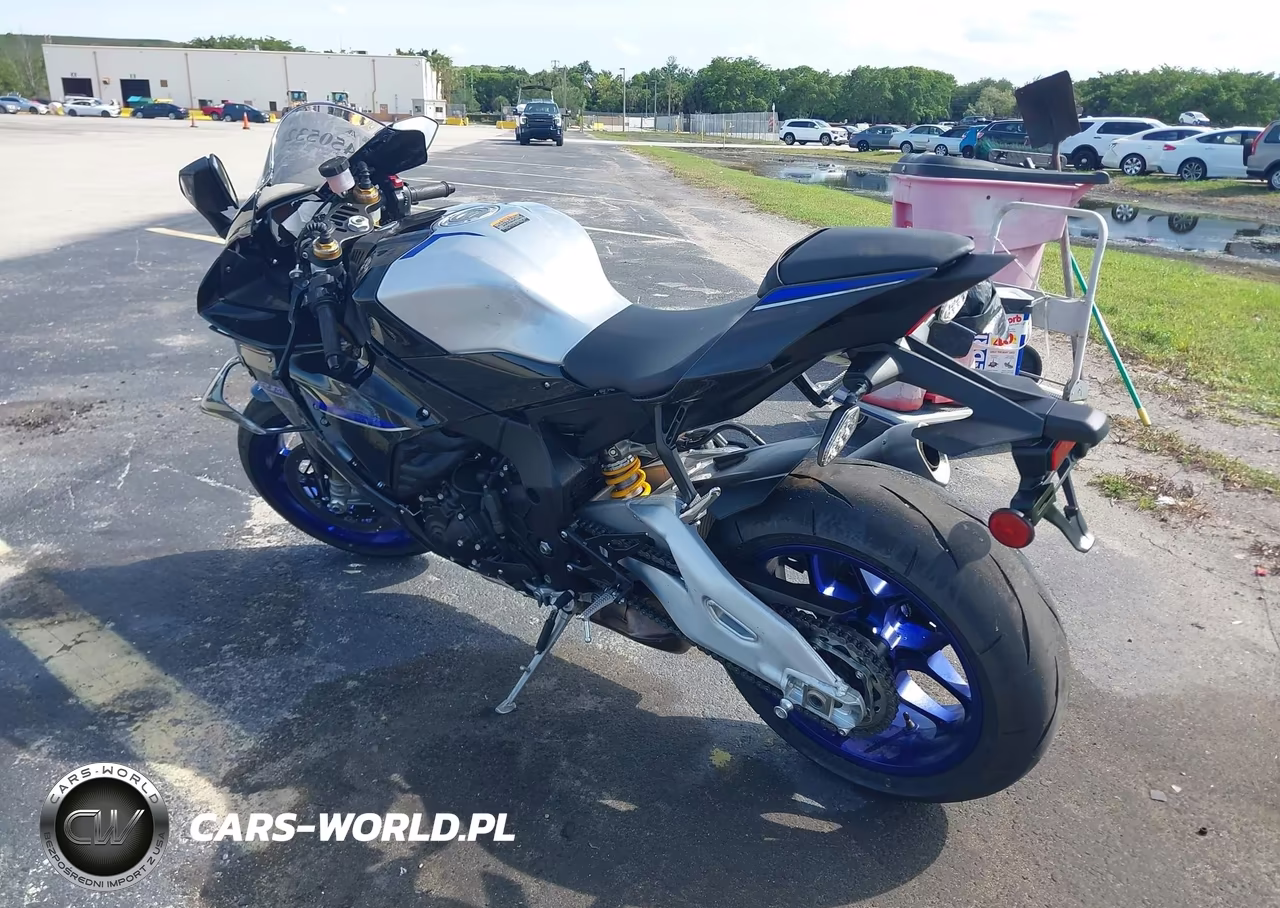 2026 Yamaha Yzf1000 D VIN:JYARNA8E7TA000425 - 3