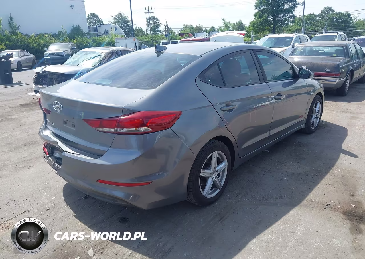 2018 Hyundai Elantra Sel VIN:5NPD84LF8JH312315 - 4