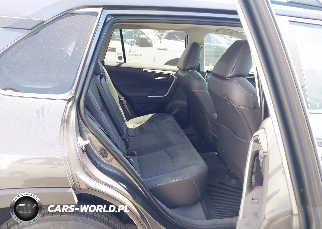 2025 Toyota Rav4 Xle Premium VIN:2T3A1RFV2SW595473 - 8