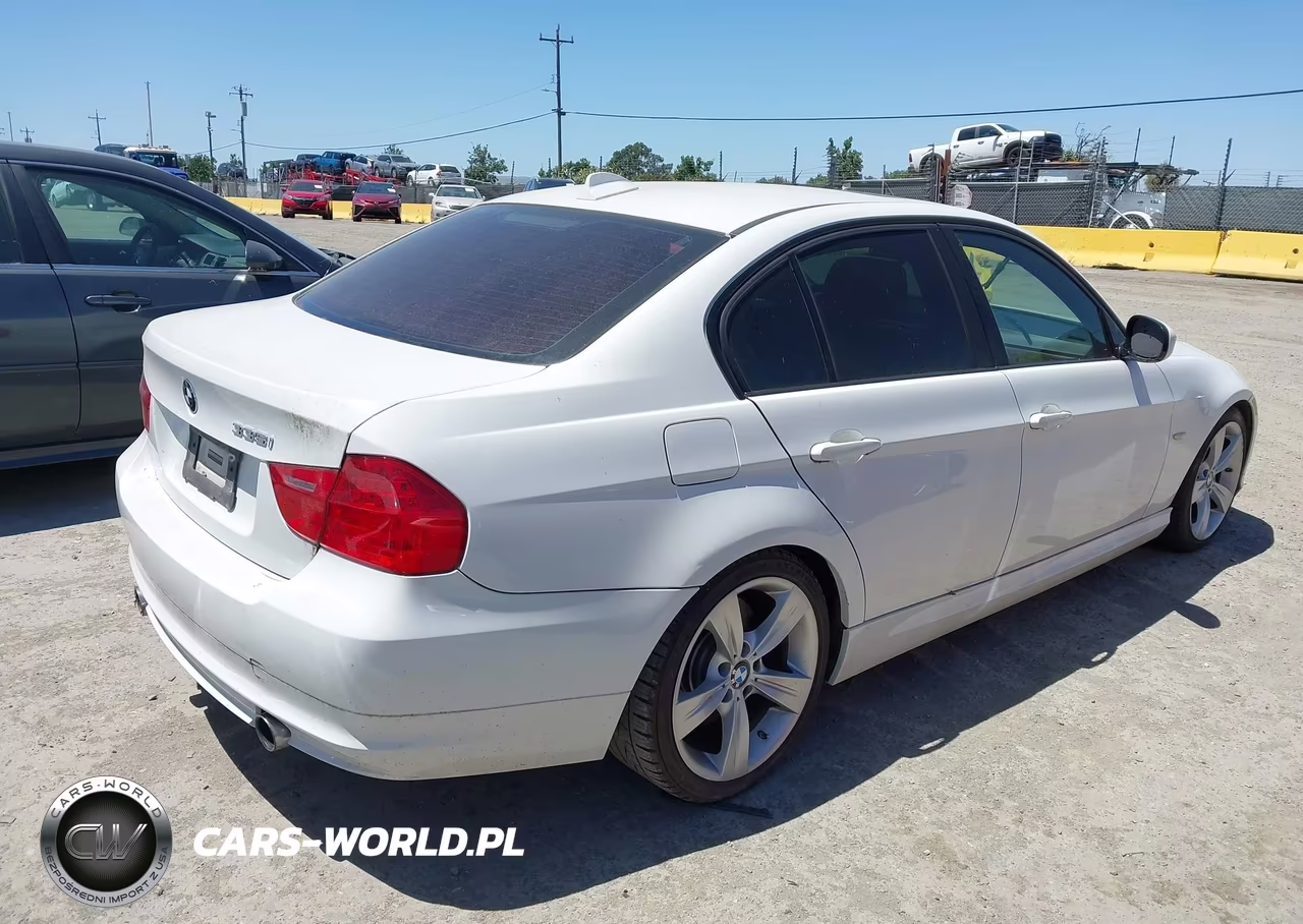 2010 BMW 335I VIN:WBAPM7G59ANL89011 - 4