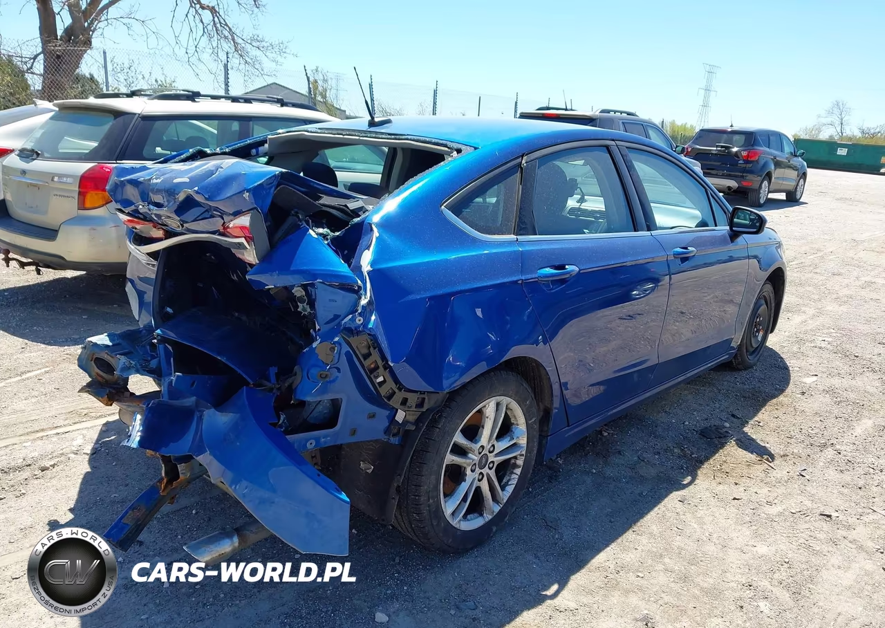 2018 Ford Fusion Se VIN:3FA6P0HDXJR112843 - 4