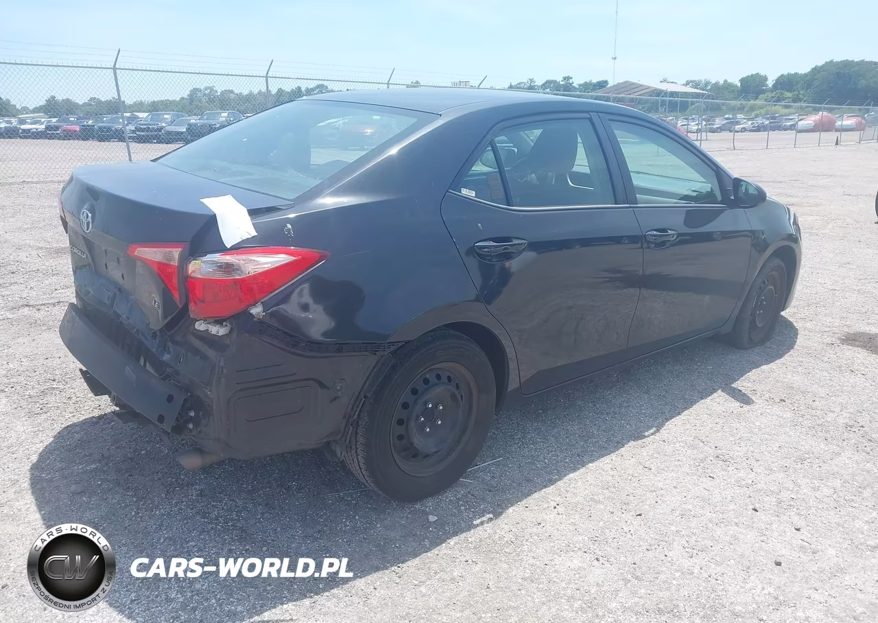2019 Toyota Corolla Le VIN:5YFBURHE7KP932657 - 4