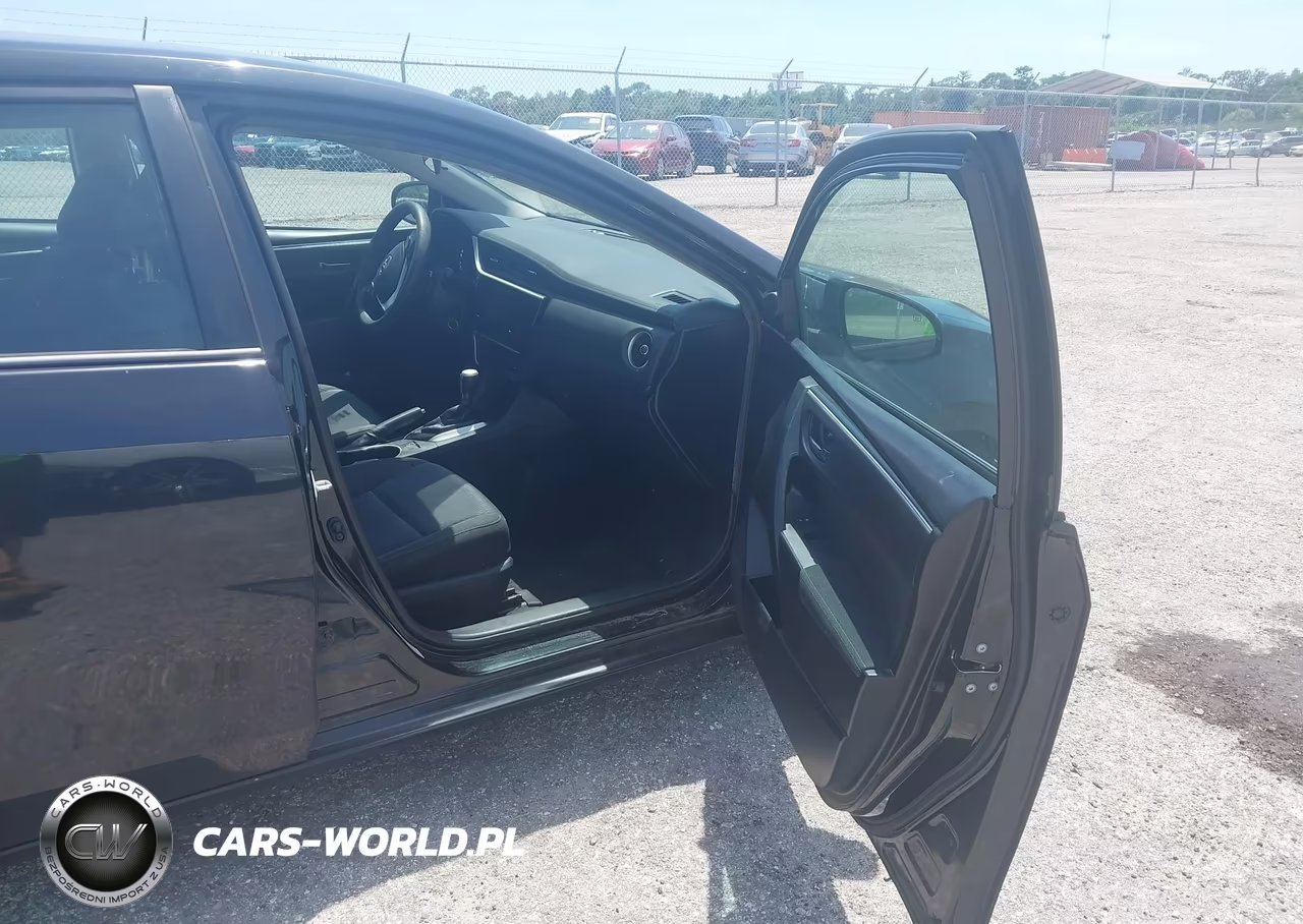 2019 Toyota Corolla Le VIN:5YFBURHE7KP932657 - 5
