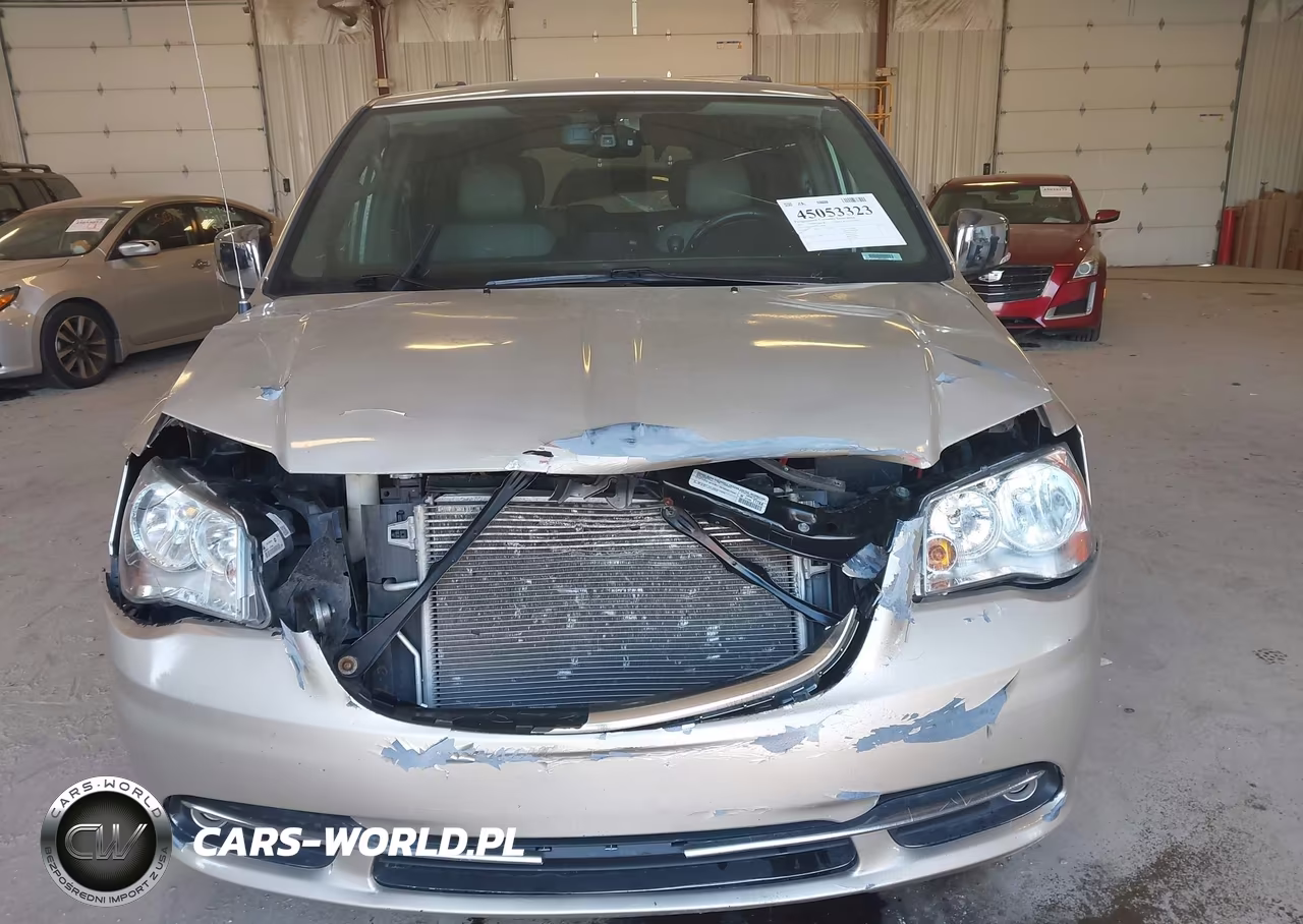 2015 Chrysler Town & Country Touring-L VIN:2C4RC1CG3FR579044 - 12