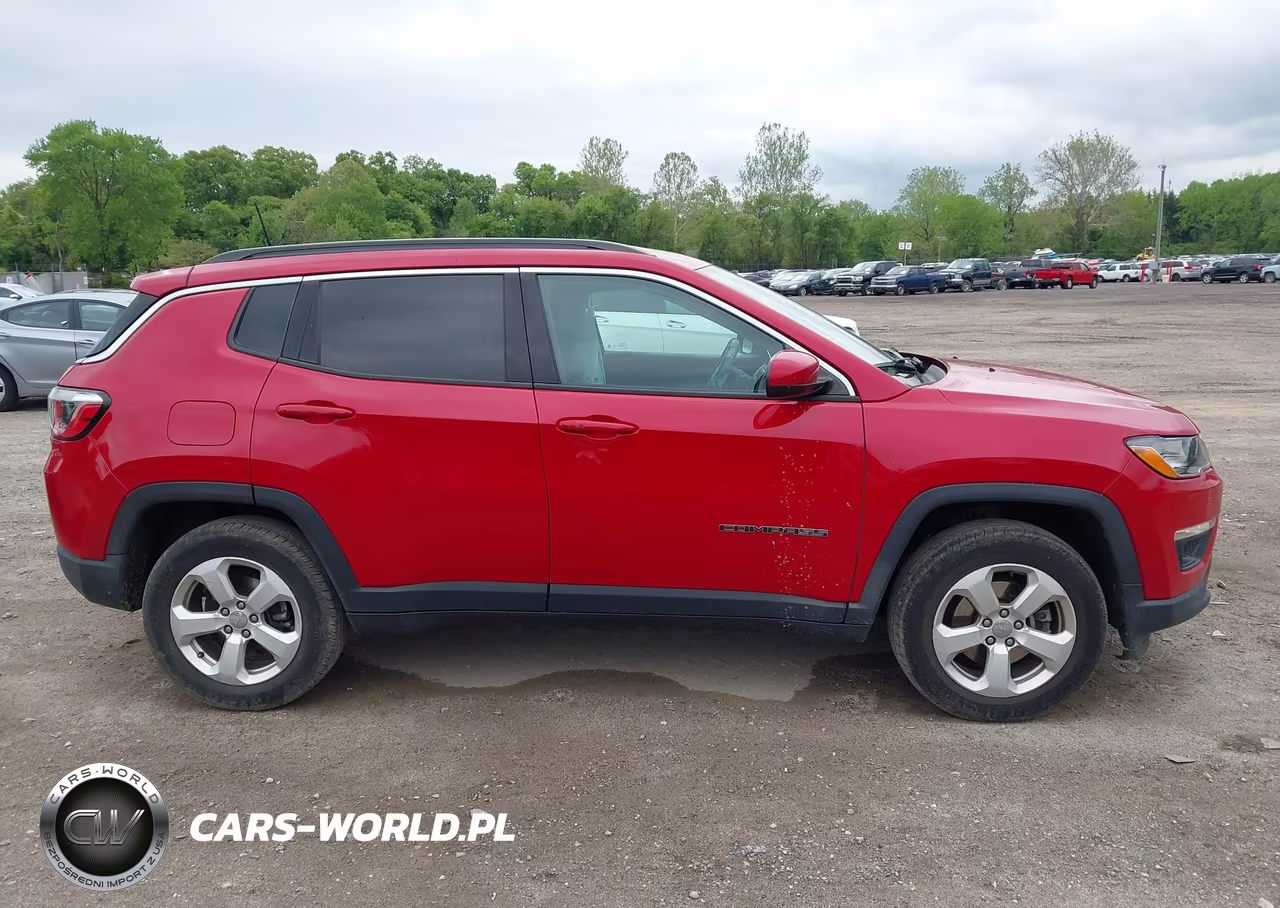 2018 Jeep Compass Latitude 4X4 VIN:3C4NJDBB5JT199401 - 13