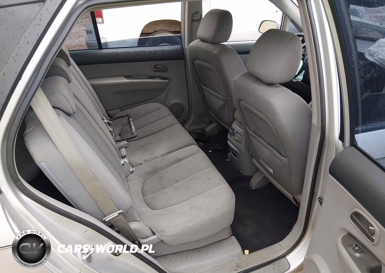 2007 Kia Rondo Ex V6 VIN:KNAFG526577120167 - 8