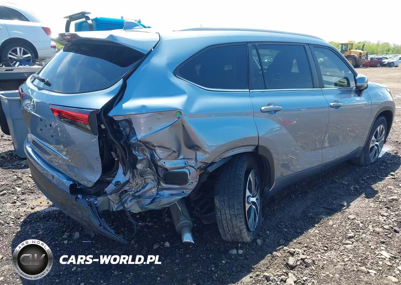 2023 Toyota Highlander Xle VIN:5TDKDRAHXPS029681 - 4