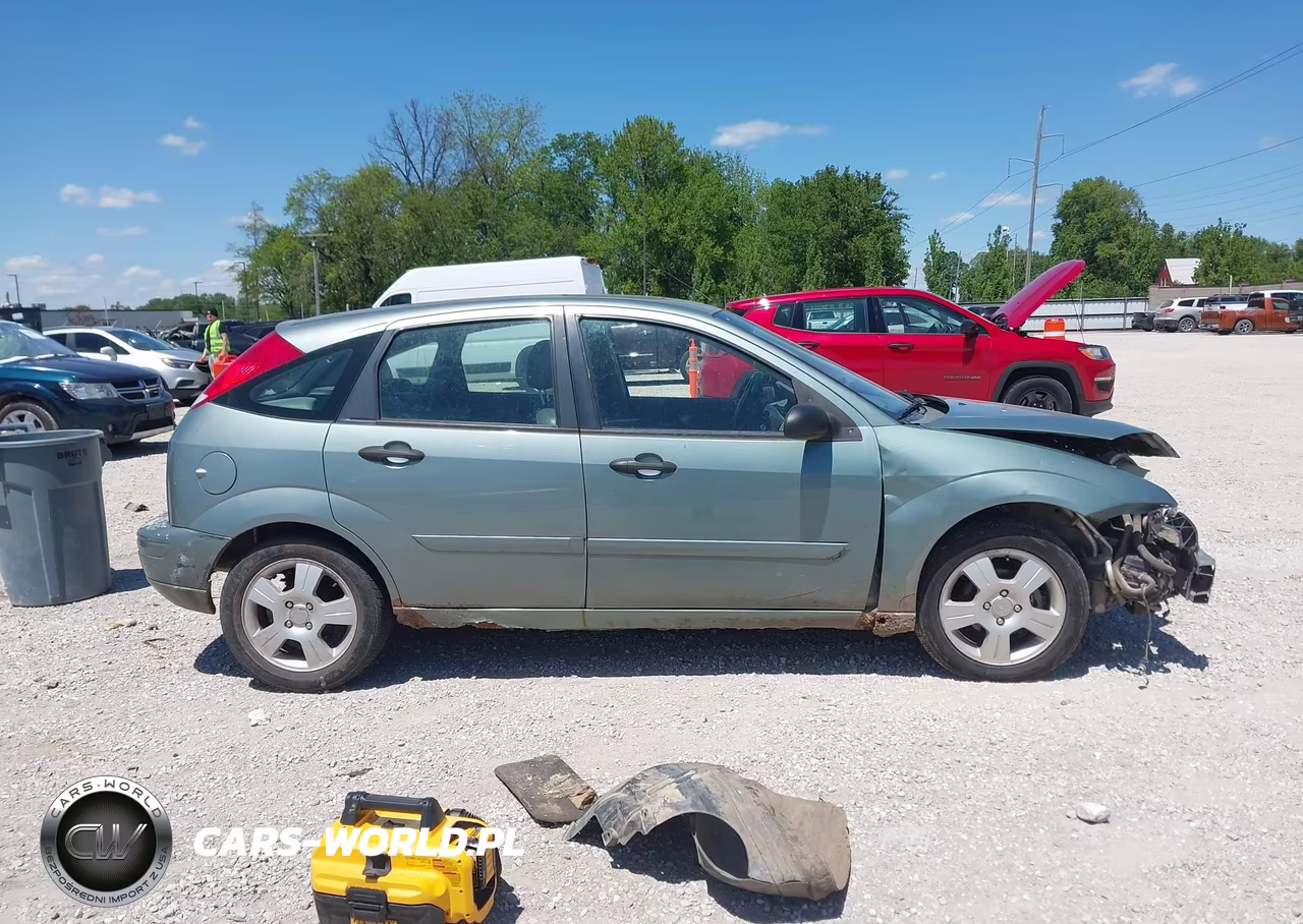 2004 Ford Focus Zx5 VIN:3FAFP37Z24R101533 - 13