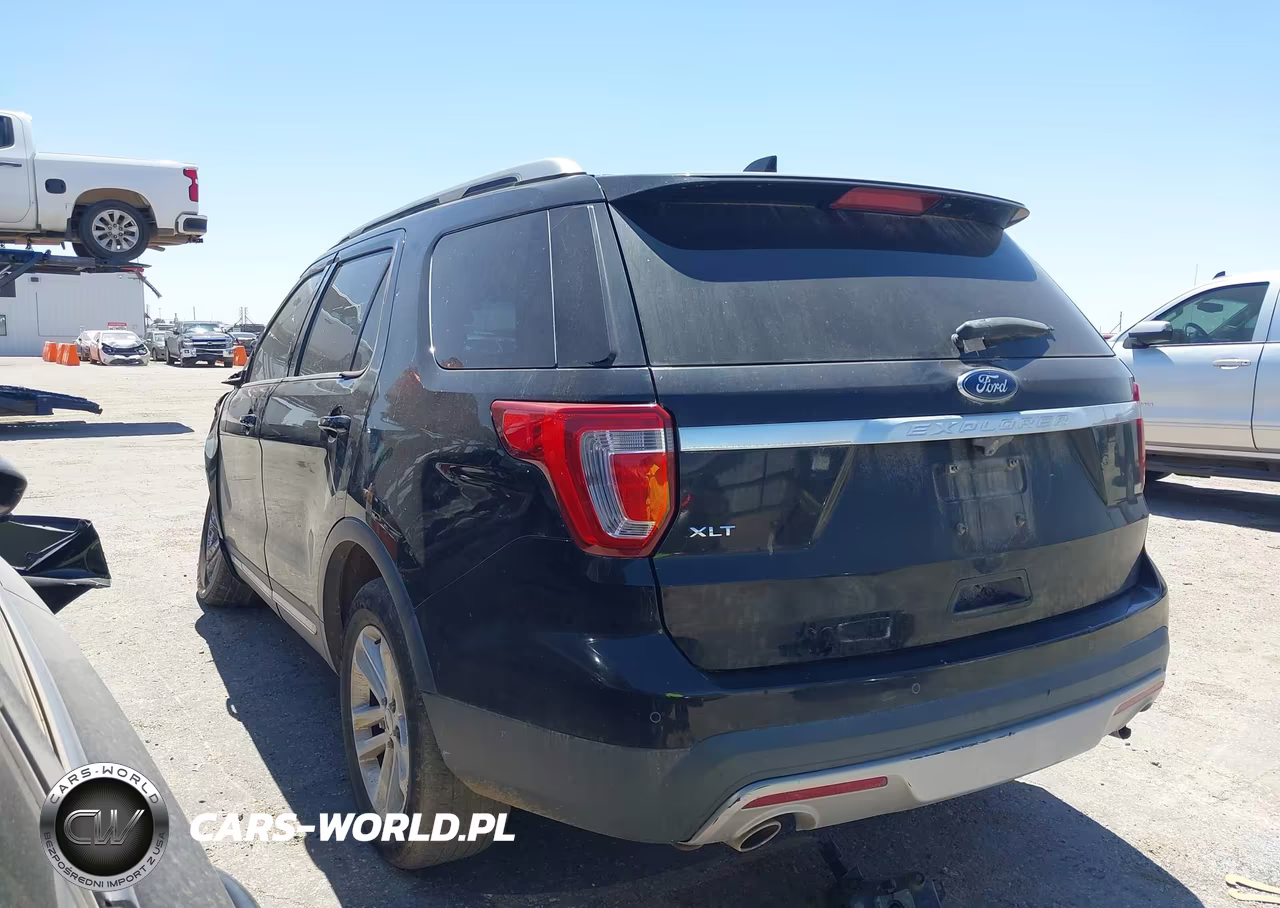 2016 Ford Explorer Xlt VIN:1FM5K7D82GGA96249 - 3