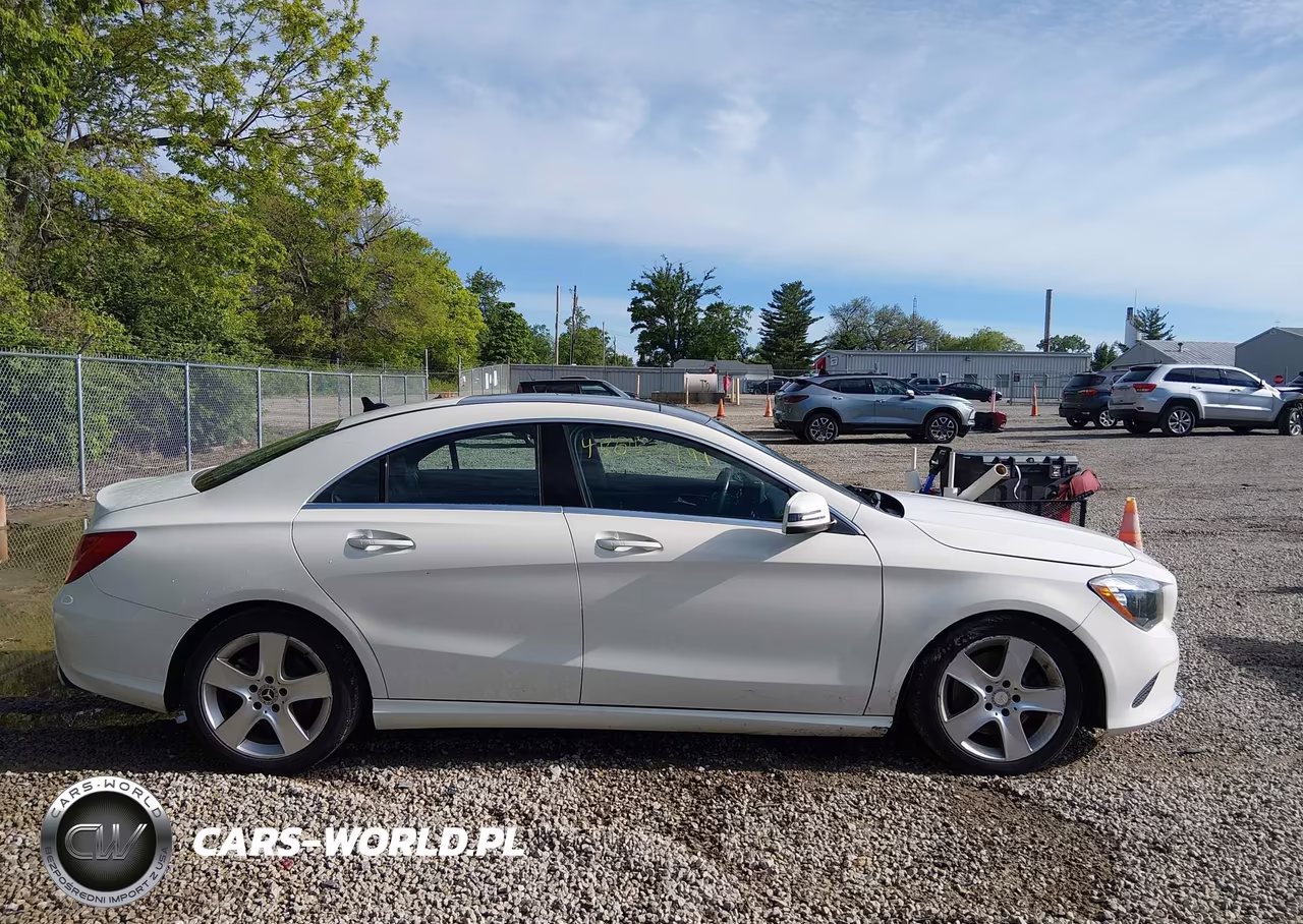 2018 Mercedes-Benz Cla 250 VIN:WDDSJ4EB3JN505693 - 13