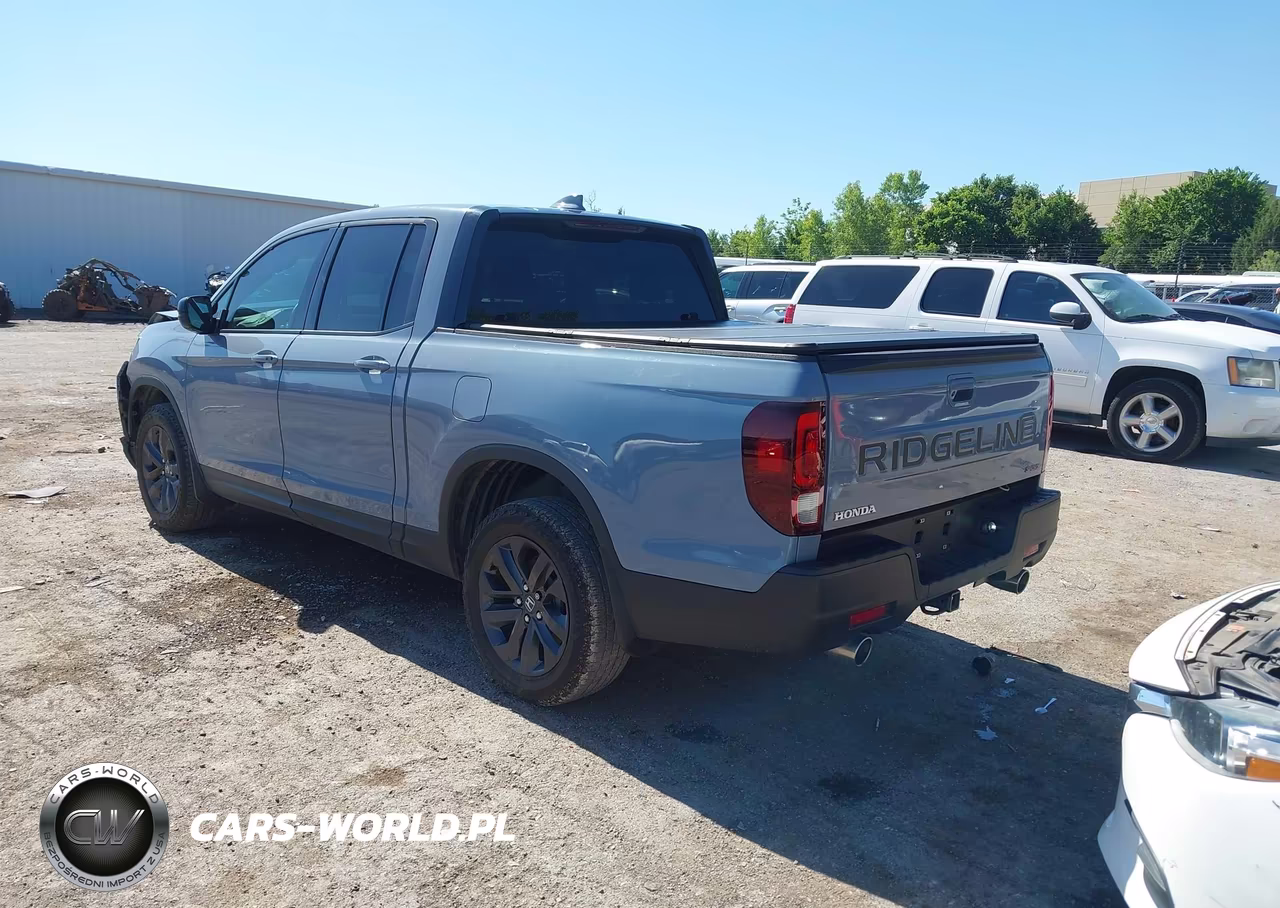 2024 Honda Ridgeline Sport VIN:5FPYK3F12RB033005 - 3