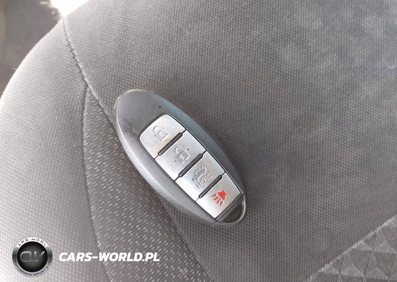 2020 Nissan Versa S 5-Speed Manual Transmission VIN:3N1CN8BVXLL863212 - 11