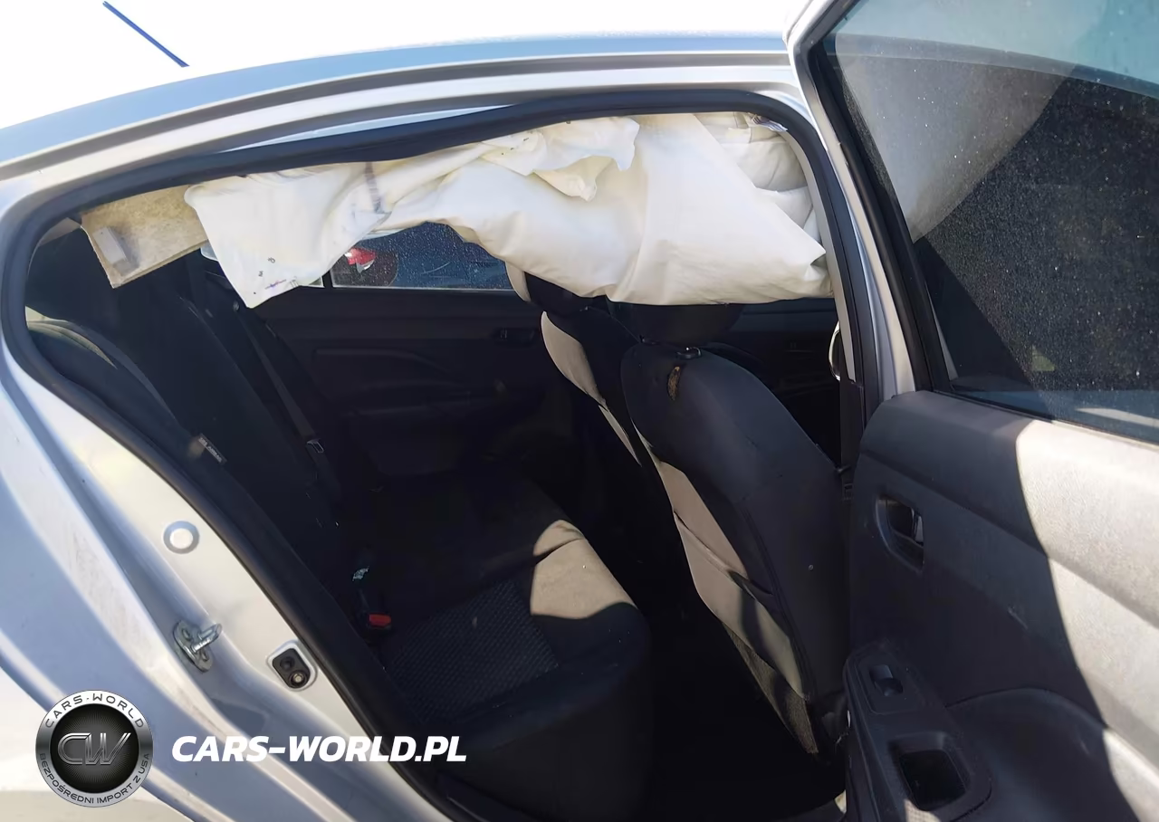 2020 Nissan Versa S 5-Speed Manual Transmission VIN:3N1CN8BVXLL863212 - 8