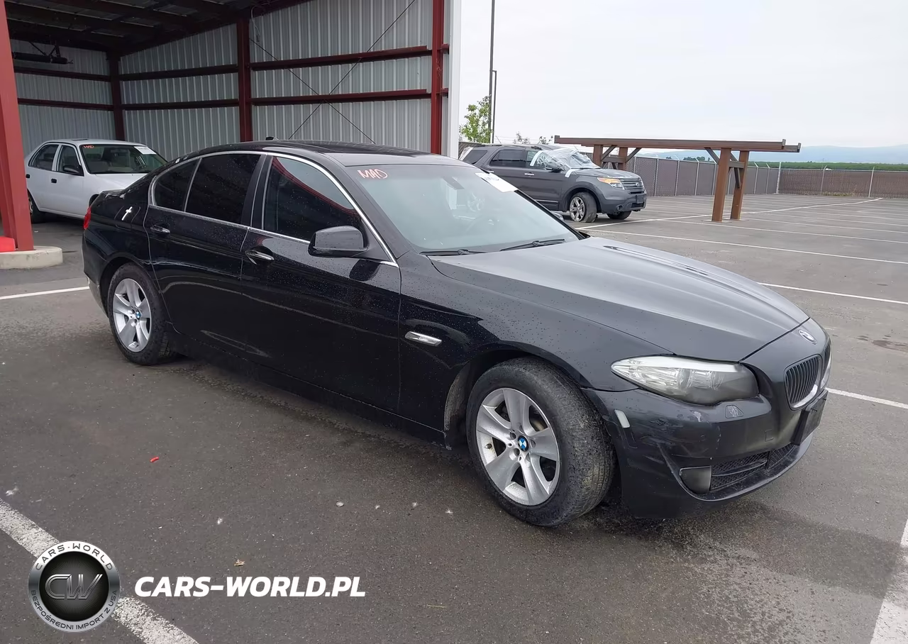2011 BMW 528I I