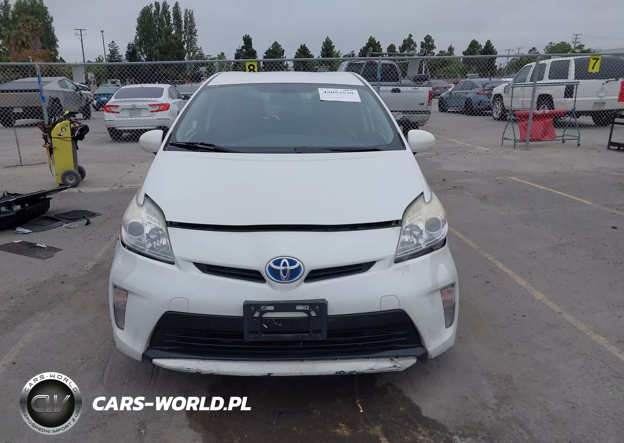 2015 Toyota Prius Two VIN:JTDKN3DU2F0449892 - 13