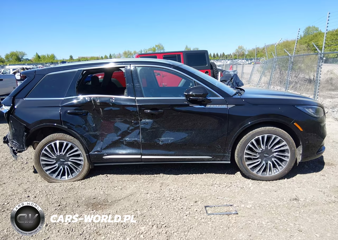 2022 Lincoln Corsair Reserve VIN:5LMCJ2DH1NUL27215 - 13