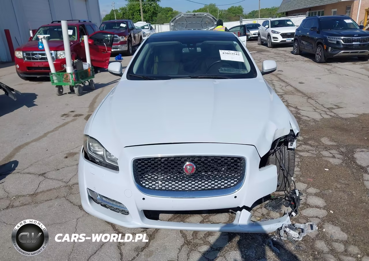 2016 Jaguar Xj R-Sport VIN:SAJWA1C73G8V93887 - 11
