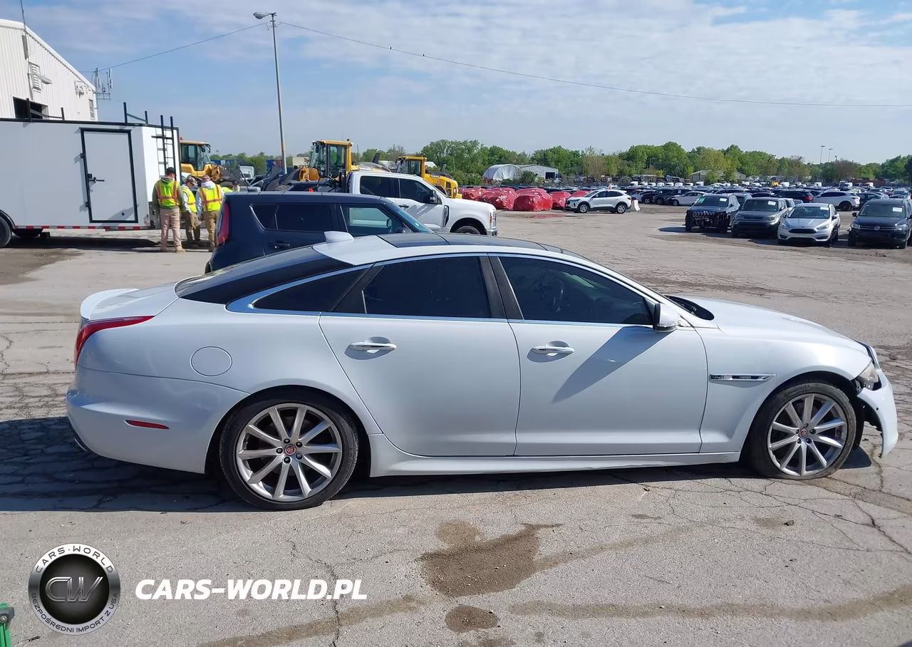 2016 Jaguar Xj R-Sport VIN:SAJWA1C73G8V93887 - 12