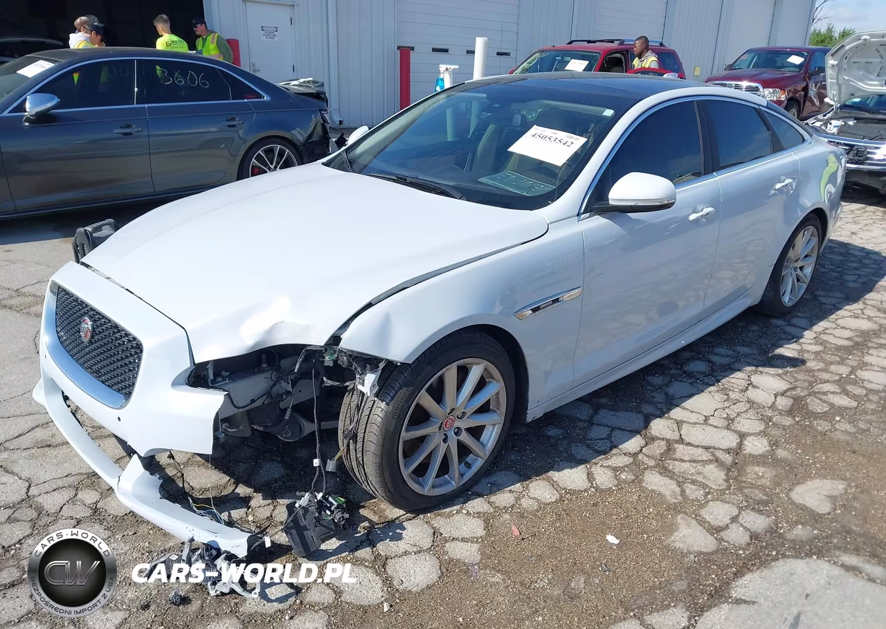 2016 Jaguar Xj R-Sport VIN:SAJWA1C73G8V93887 - 2
