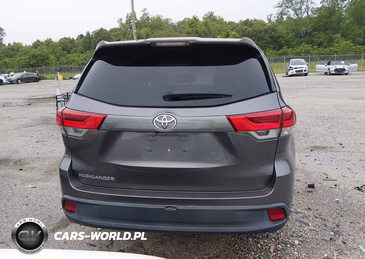 2019 Toyota Highlander Le VIN:5TDZZRFH5KS301815 - 16