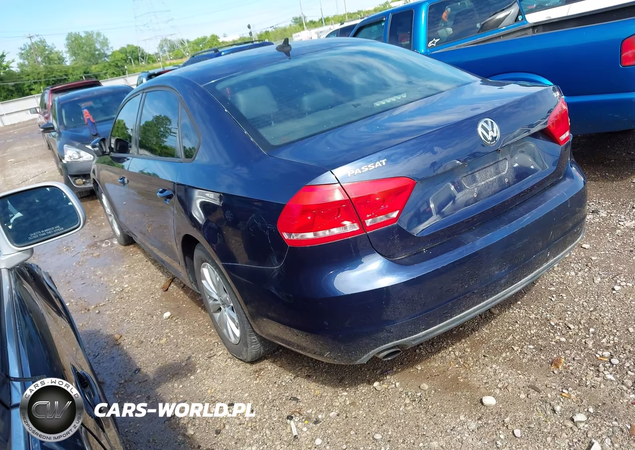 2015 Volkswagen Passat 1.8T Wolfsburg Edition VIN:1VWAT7A3XFC042063 - 3