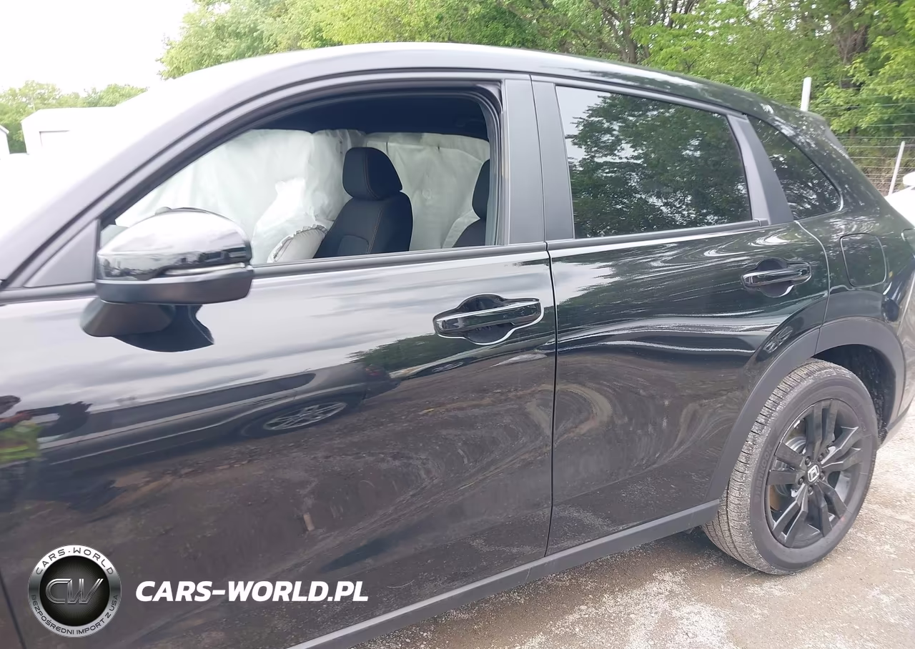 2026 Honda Hr-V Awd Sport VIN:3CZRZ2H50TM758926 - 14