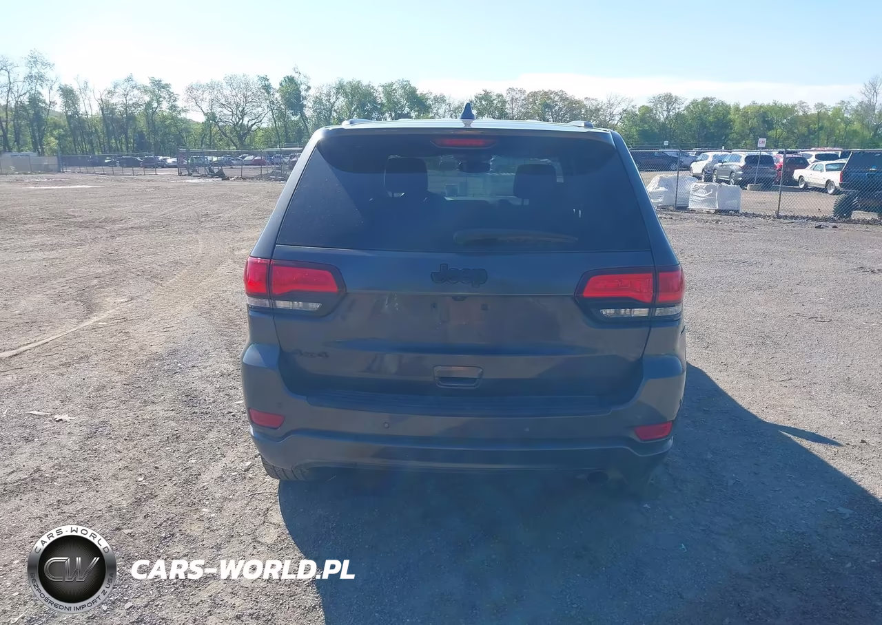 2020 Jeep Grand Cherokee Altitude 4X4 VIN:1C4RJFAG9LC414805 - 17