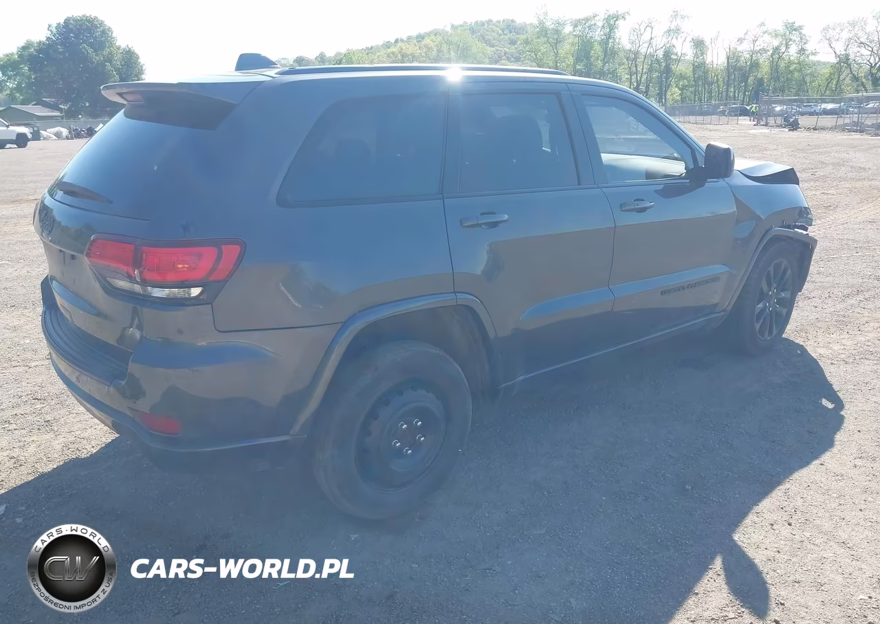 2020 Jeep Grand Cherokee Altitude 4X4 VIN:1C4RJFAG9LC414805 - 4
